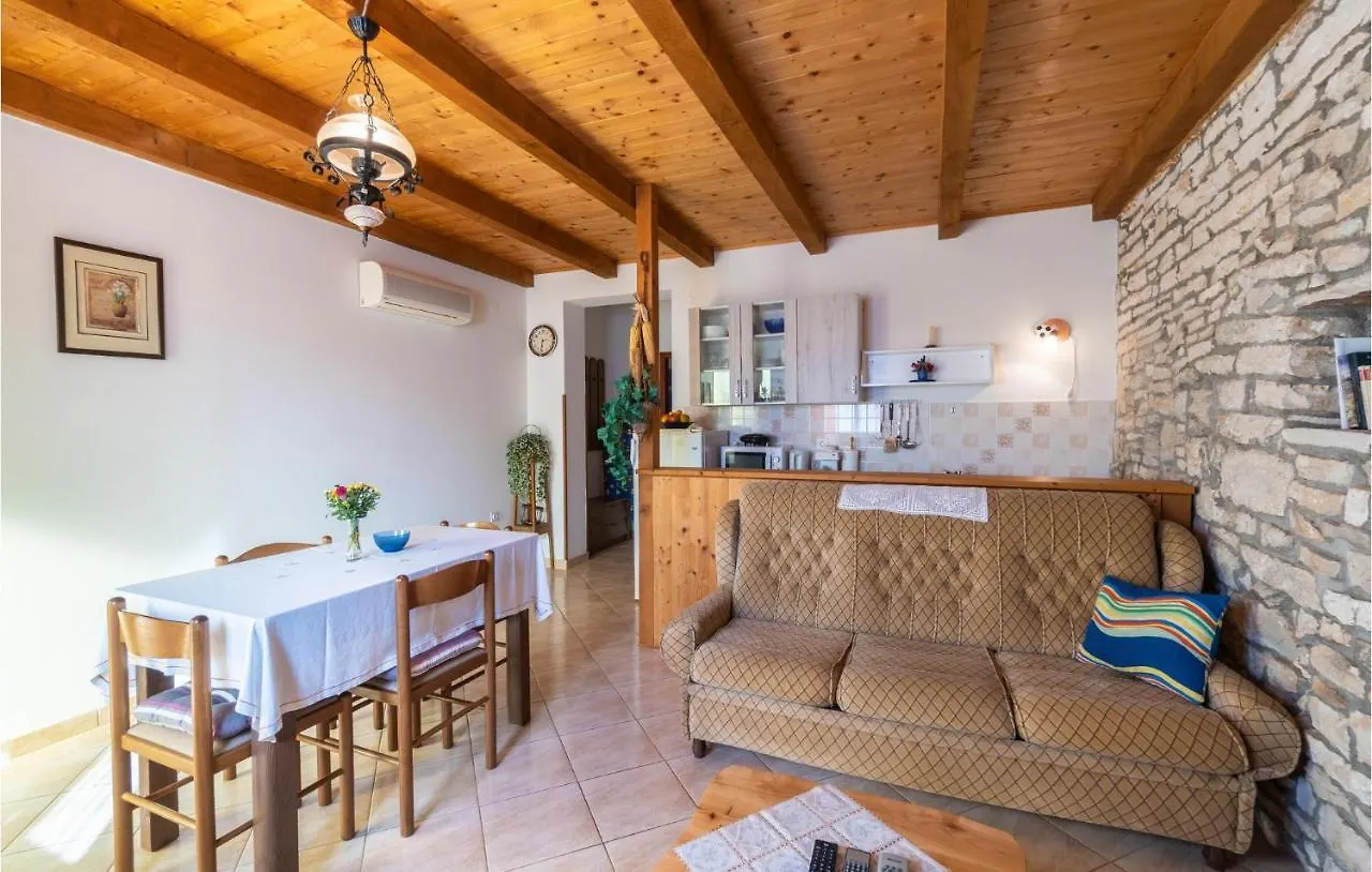 Gorgeous Home In Hrboki With Wifi Holiday home