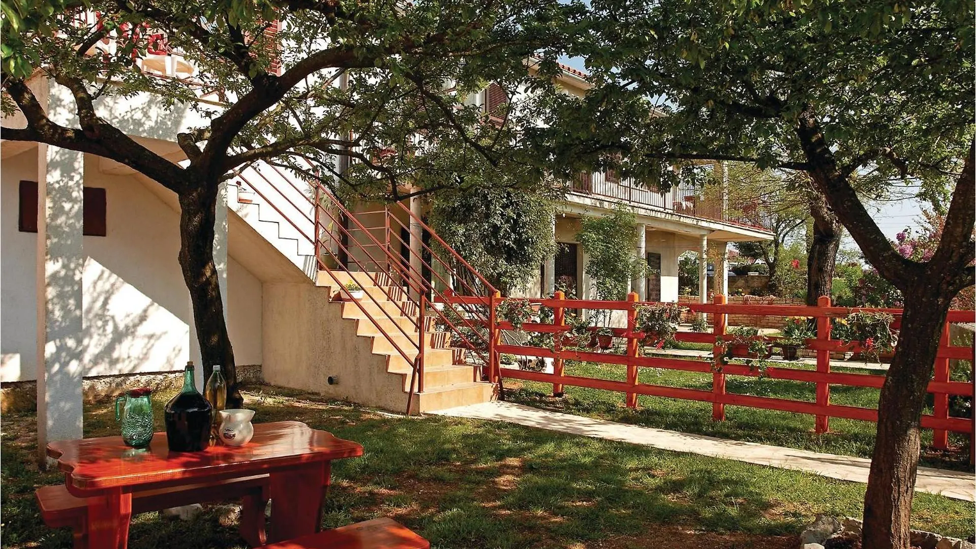 Gorgeous Home In Hrboki With Wifi Holiday home